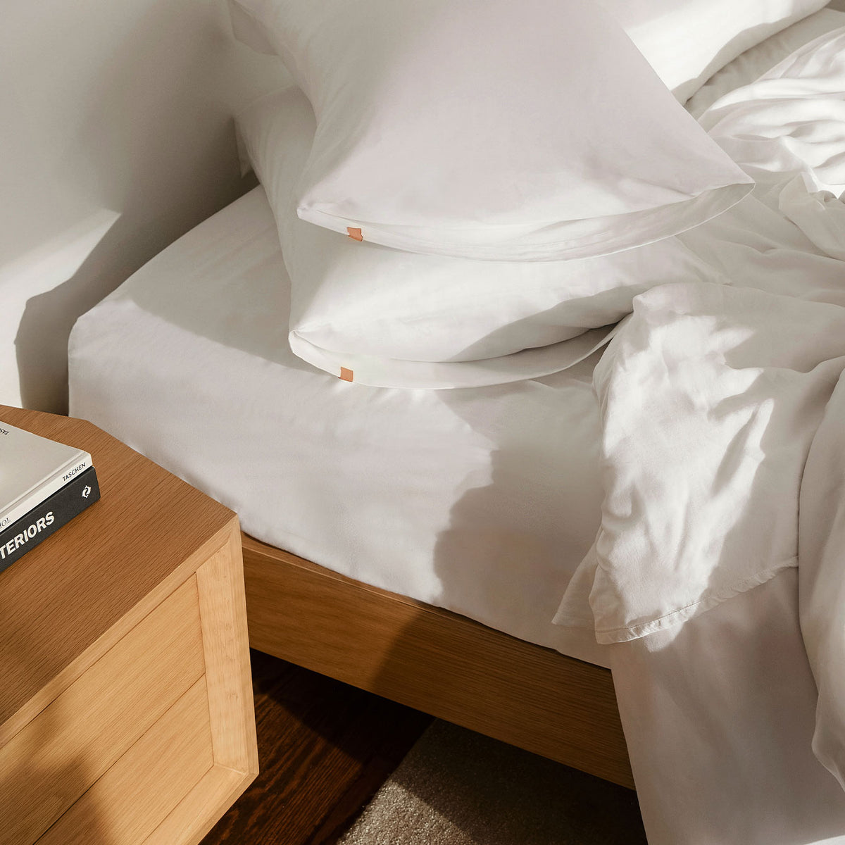 Lunya Pajamas The Quintessential Fitted Sheet - #White