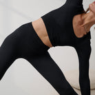 Lunya Activewear Seamless Modal Flow Long Sleeve - #Immersed Black
