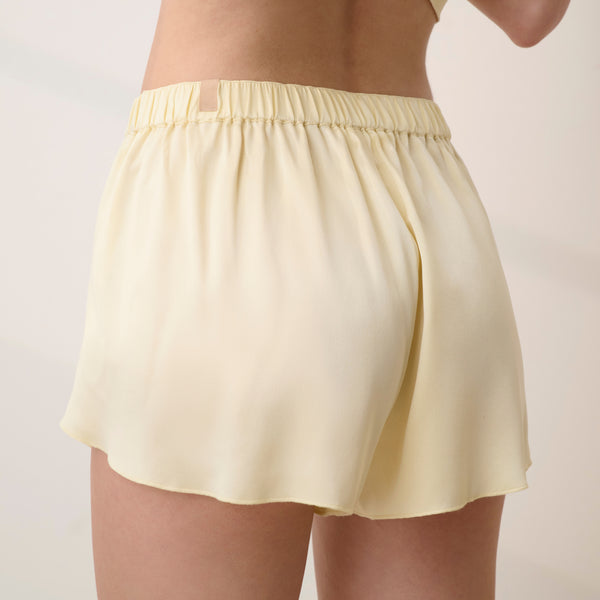 Washable Silk Tulip Back Set