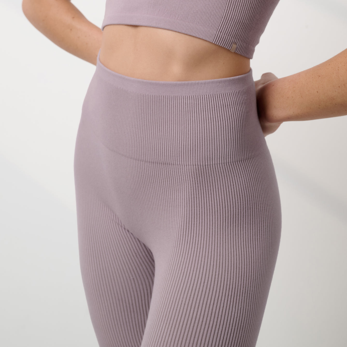 Lunya Activewear Seamless Modal Flow Legging - #Frosted Crocus