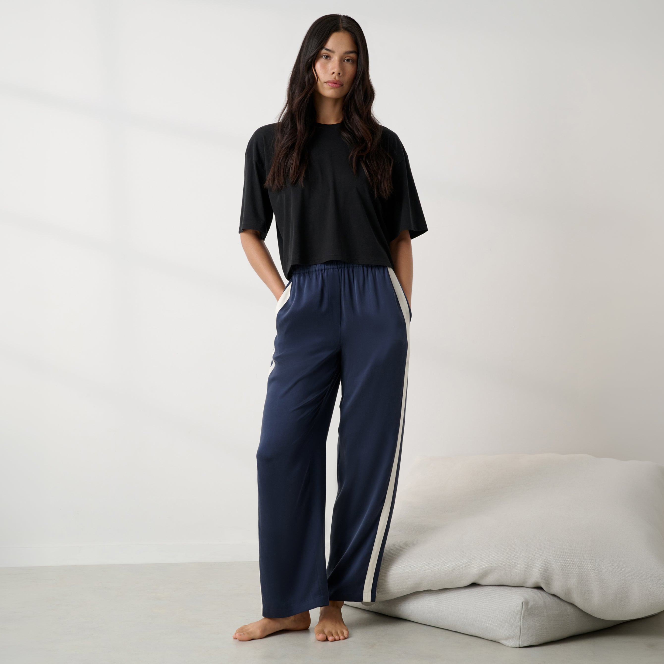 Lunya loungewear - Organic Pima Cropped Easy Tee - #Immersed Black
