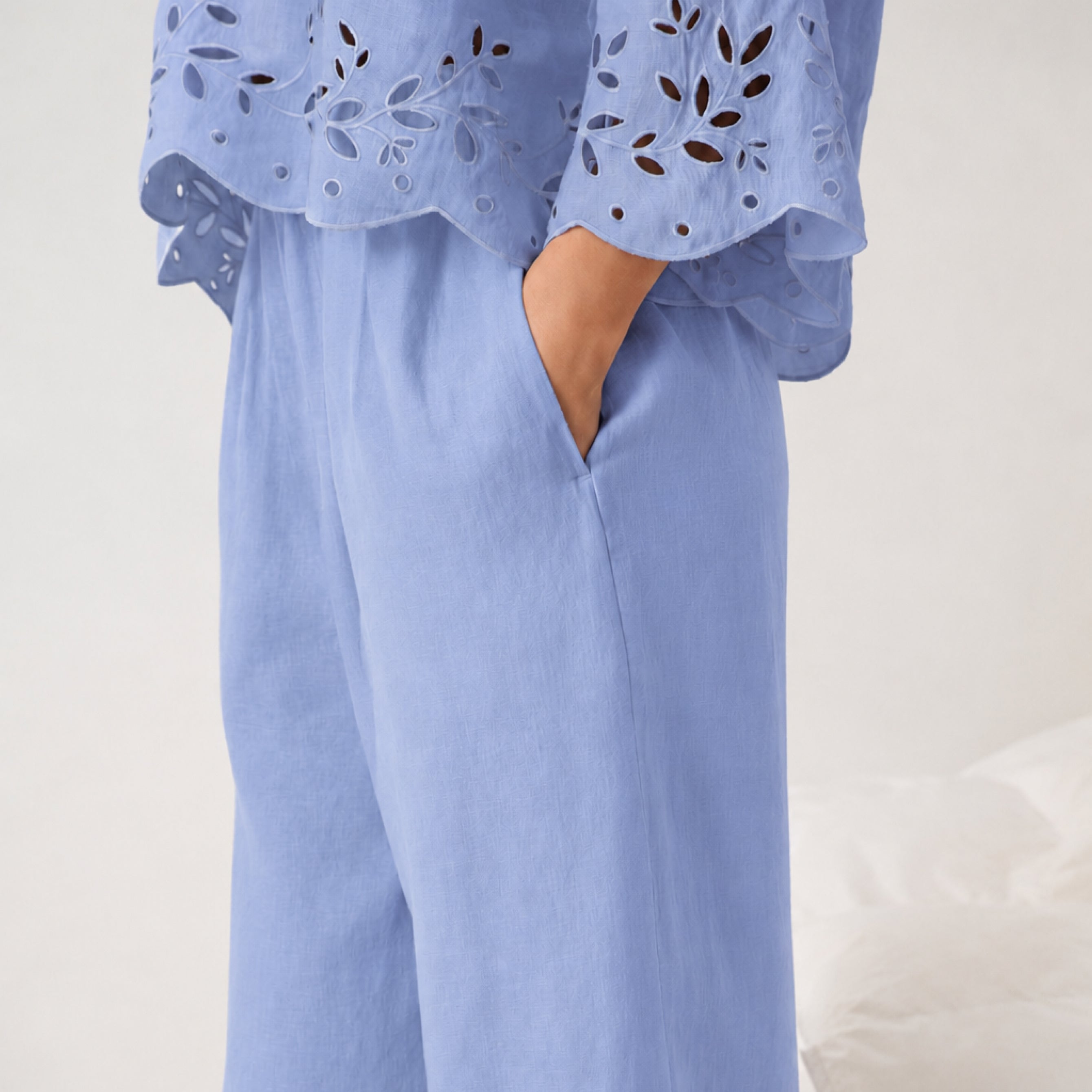 Lunya Pajamas - LINEN EMBROIDERED EYELET PANT - #Whisper Blue