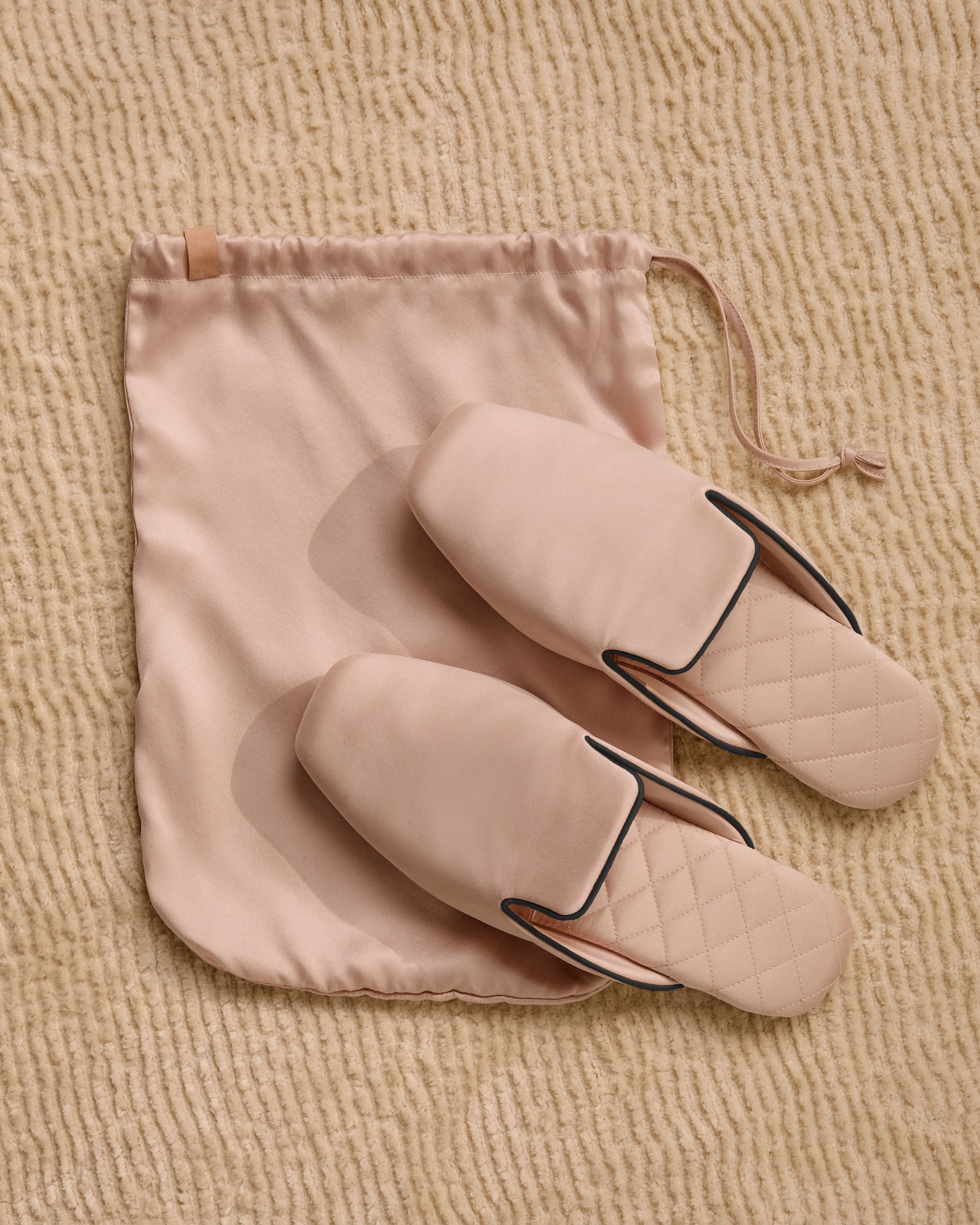 Lunya Accessories The Silk Slipper - #Delicate Pink/Immersed Black