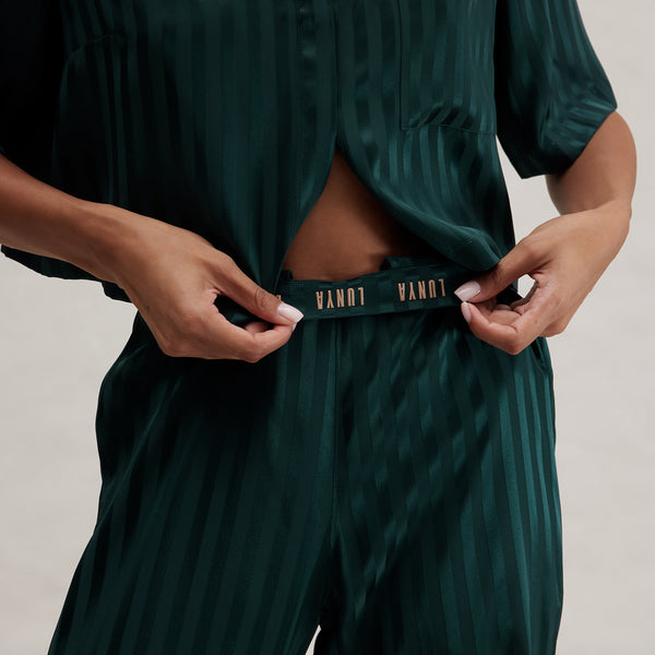 Waschbares High-Rise-Hosenset aus gestreiftem Seidenjacquard