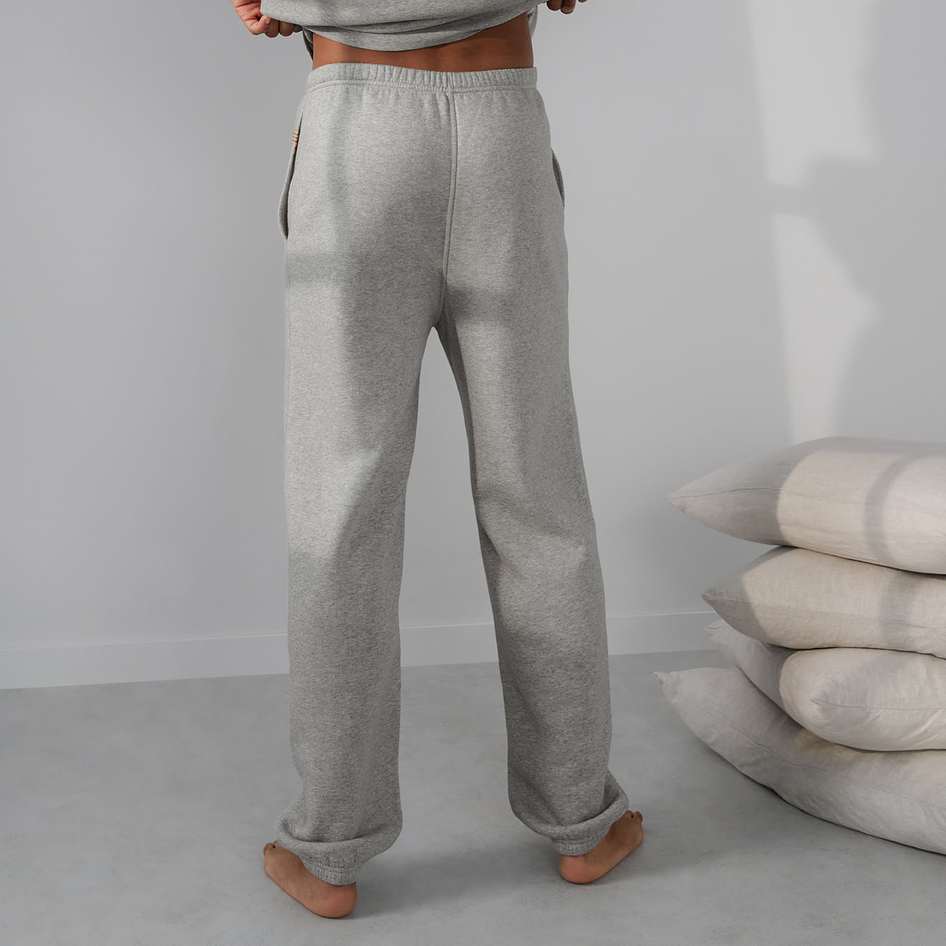 Lunya Loungewear Men's Silksweats™ Midweight Reversible Jogger - #Napping Dove Heather