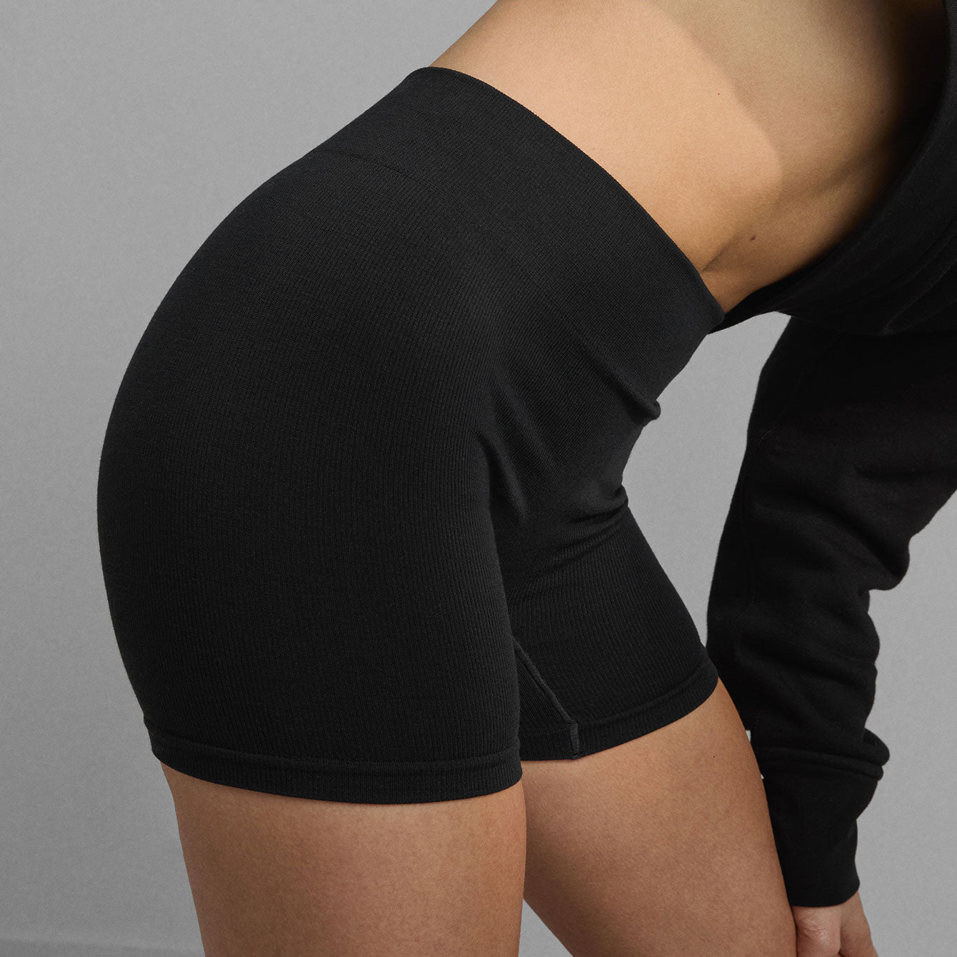 Lunya Intimates Seamless Modal Boyshort - #Immersed Black