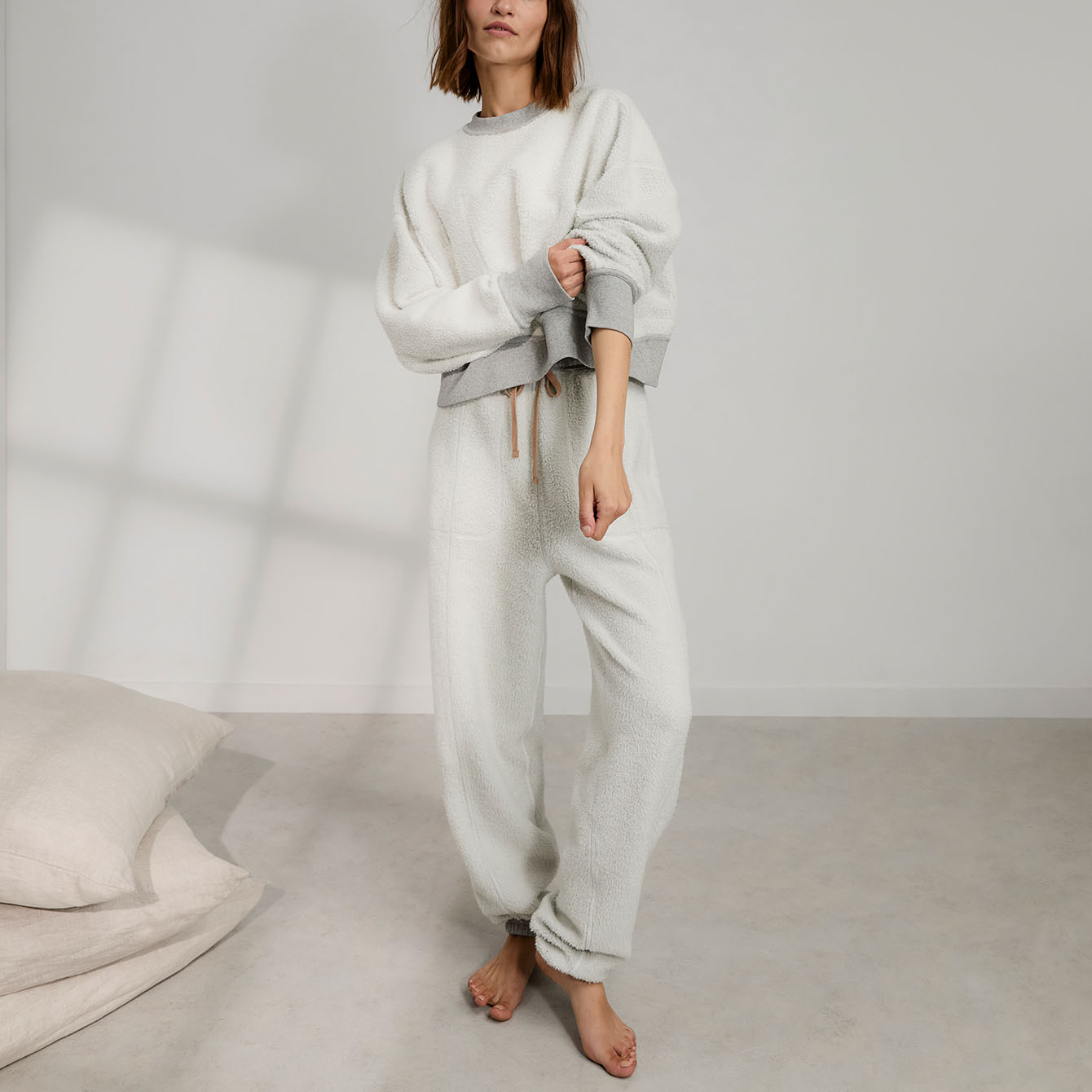 Lunya Loungewear Silksweats™ Midweight Reversible Seamed Jogger - #Nappy Dove Heather