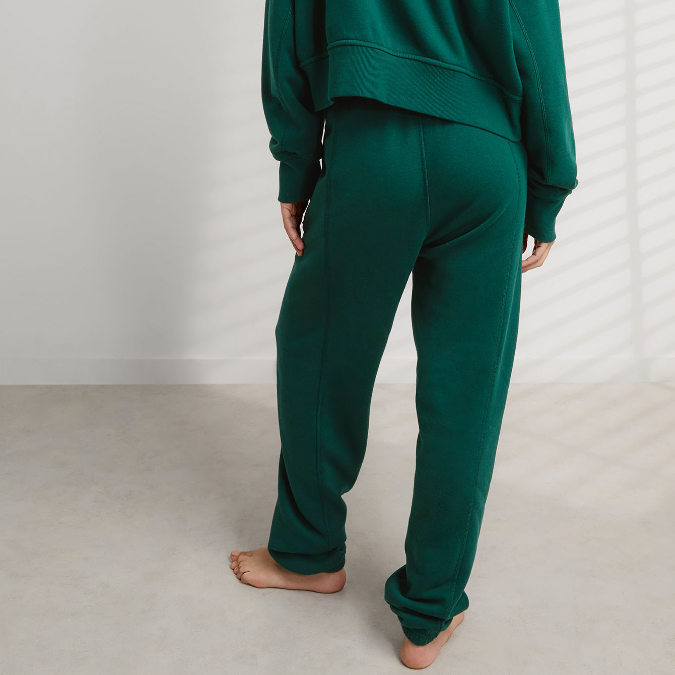 Lunya Loungewear Silksweats™ Midweight Reversible Seamed Jogger - #Noble Green