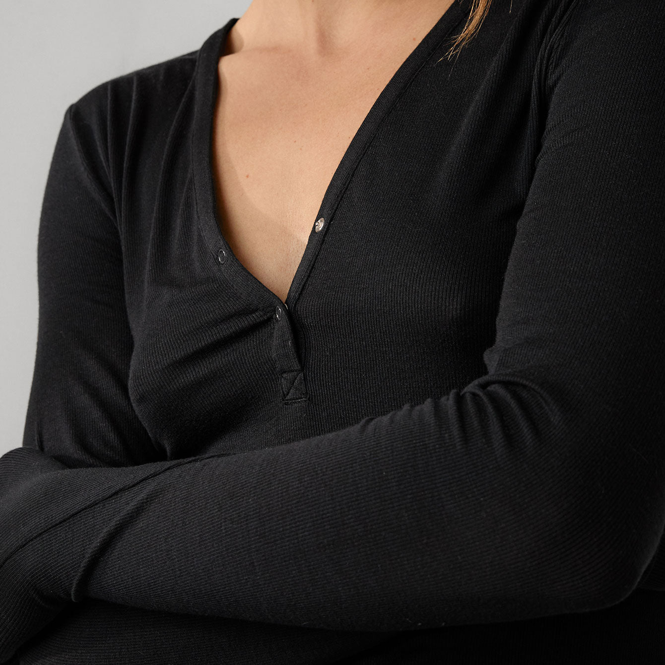 Lunya Loungewear Soft Modal Rib V-Neck Henley - #Immersed Black