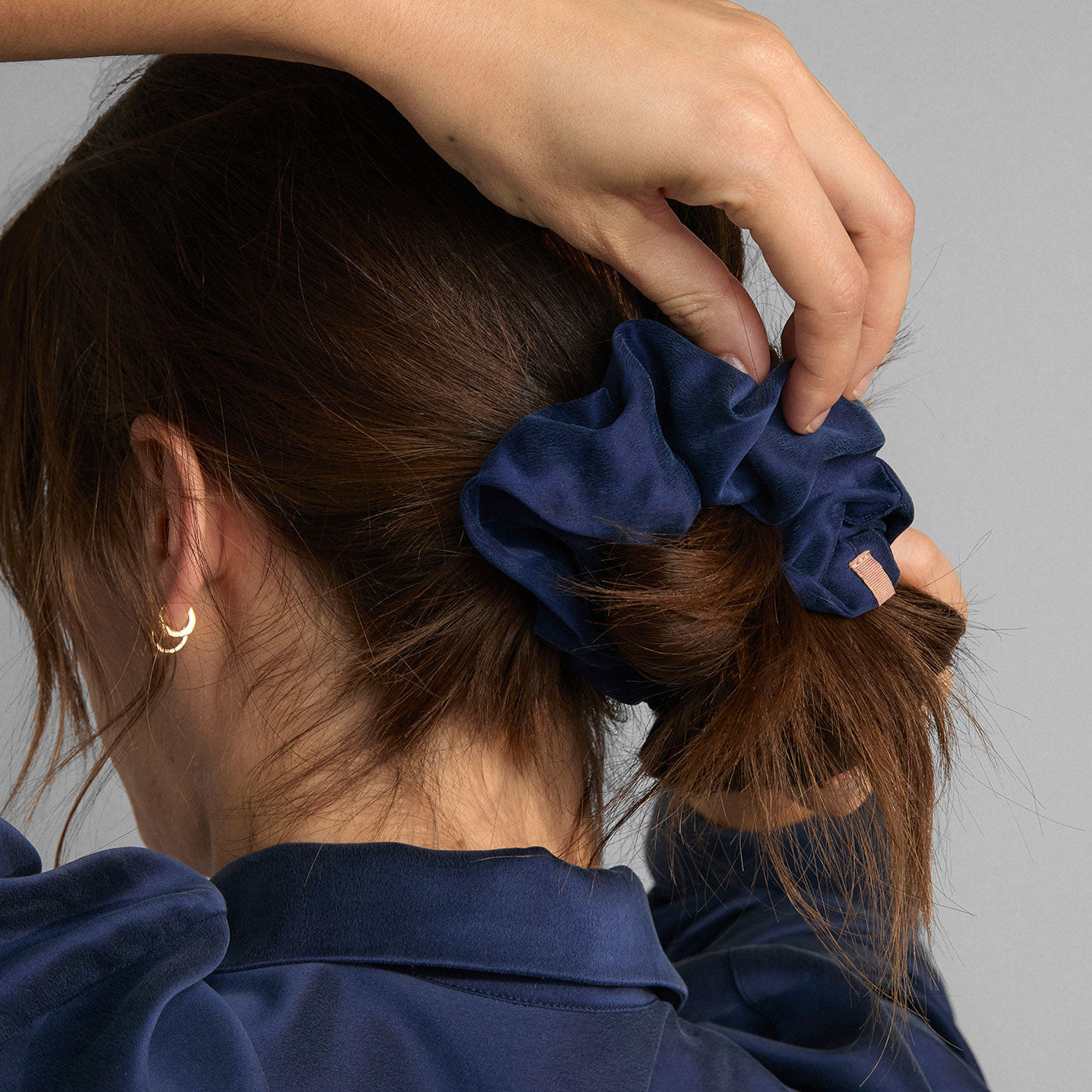 Lunya Washable Silk Classic Scrunchie - #Deep Blue