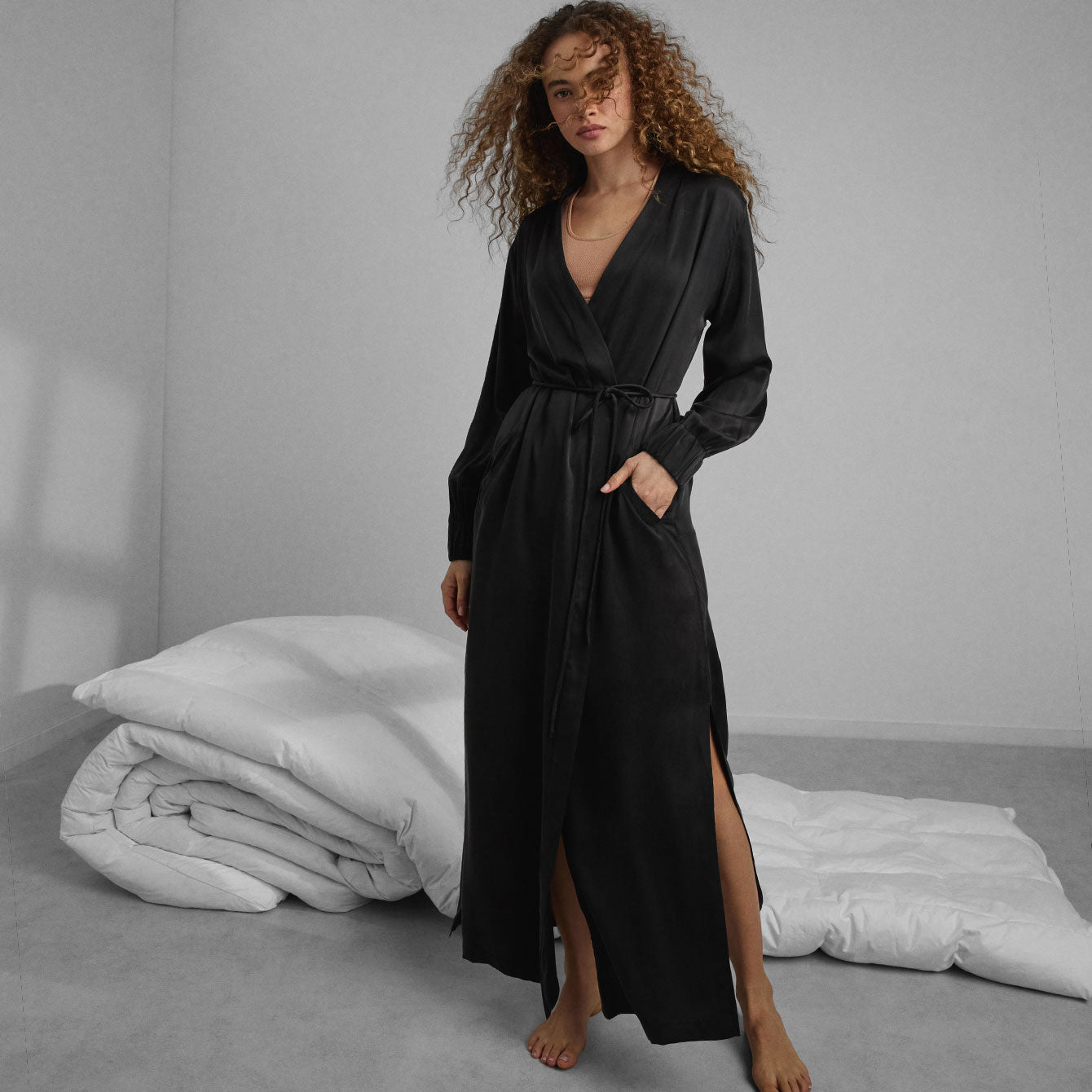 Lunya Washable Silk Long Robe - #Immersed Black