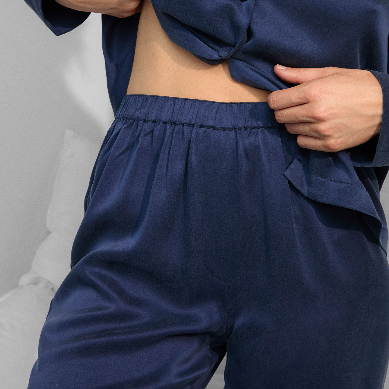 Lunya Pajamas Washable Silk Long Sleeve Pant Set - #Deep Blue