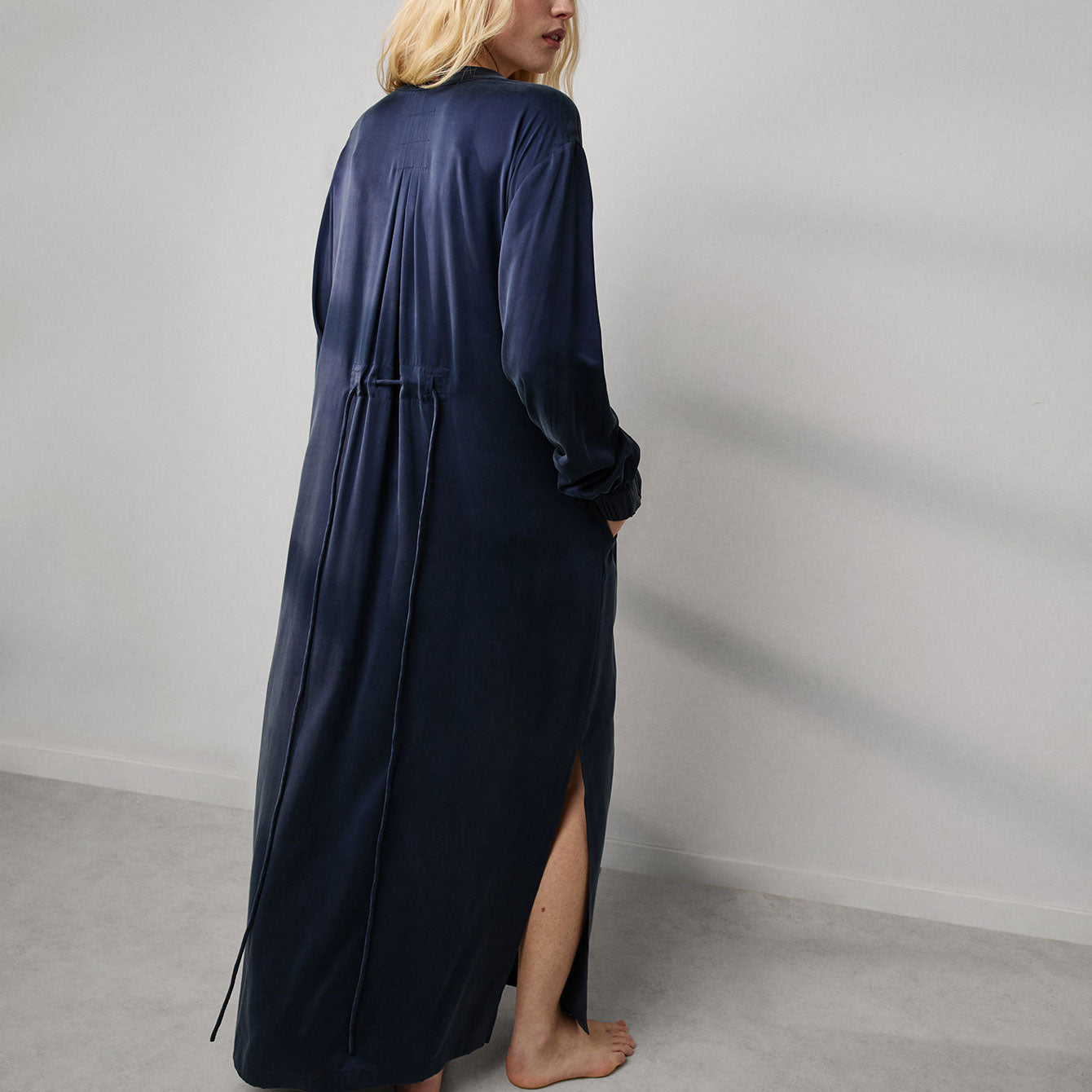 Lunya Sleepwear Washable Silk Long Robe - #Deep Blue