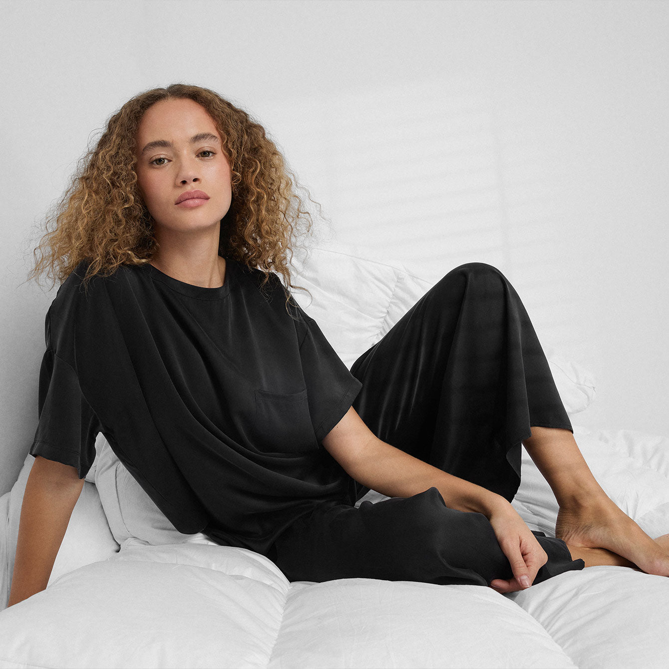 Lunya Washable Silk Tee Pant Set - #Immersed Black