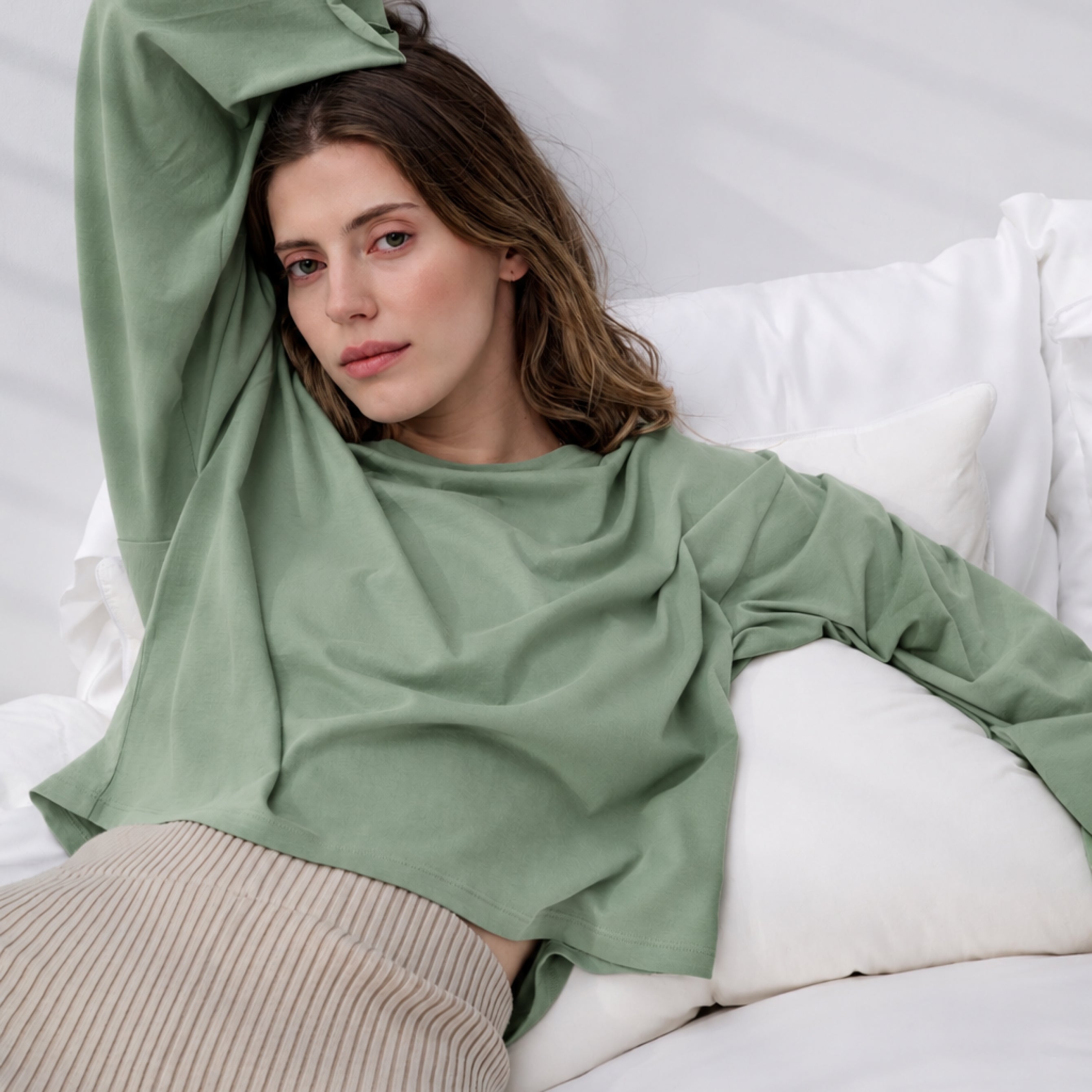 Lunya Pajamas - Organic Pima Wide Sleeve Tee #Garden Moss
