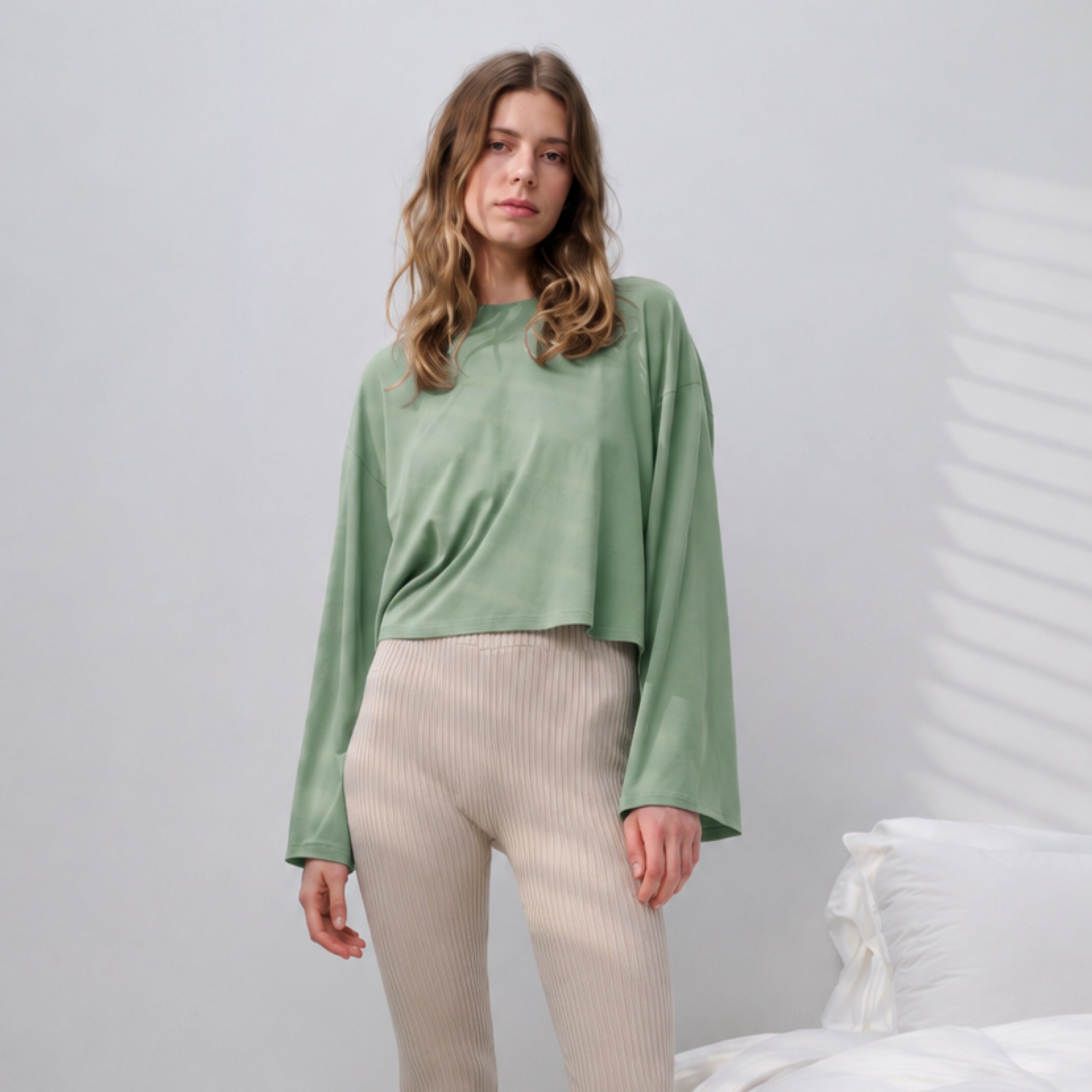 Lunya Pajamas - Organic Pima Wide Sleeve Tee #Garden Moss