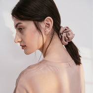 Lunya Washable Silk Classic Scrunchie - #Otium Tan
