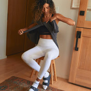 Lunya Sleepwear Seamless Crop Legging - #Sincere White/Otium Tan